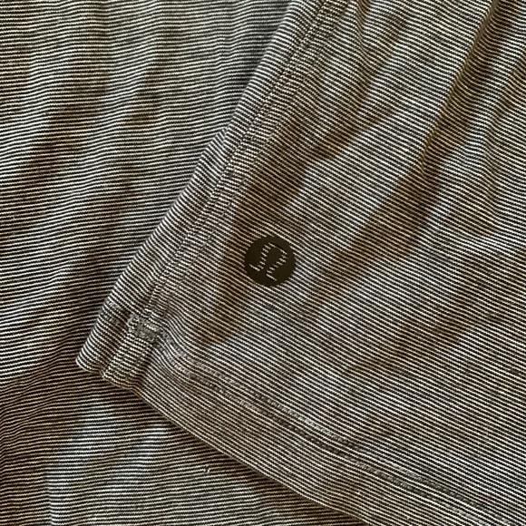 Lululemon boyfriend tees - Picture 4 of 8